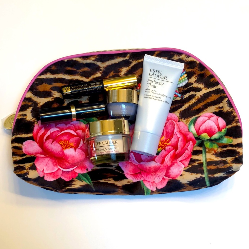 NEW Estée Lauder 6 pieces-bag + face, eye & lip 💋